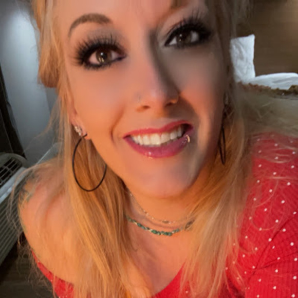 Meet your Posher, Charlotte - Picture 1 of 1